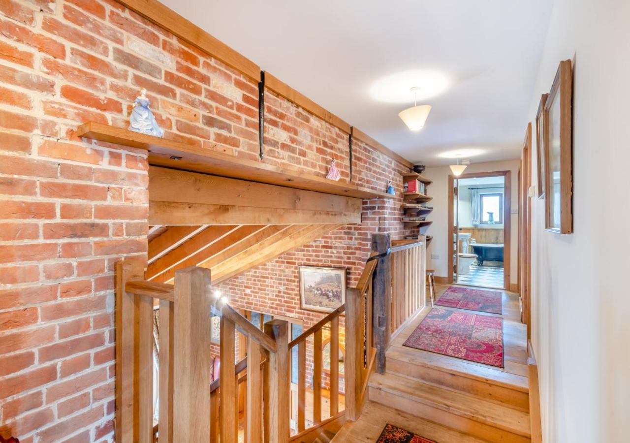 Вилла Elms Barn Wangford Экстерьер фото