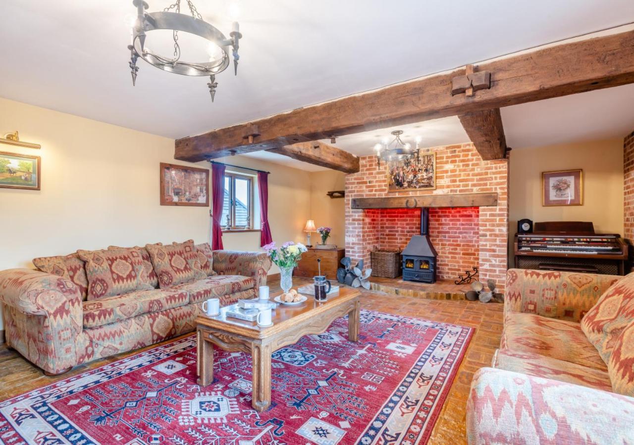 Вилла Elms Barn Wangford Экстерьер фото